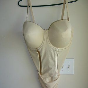 Womens Beige Nude Flexees Bodysuit Body Shaper Size 40D Style 1256 Underwire